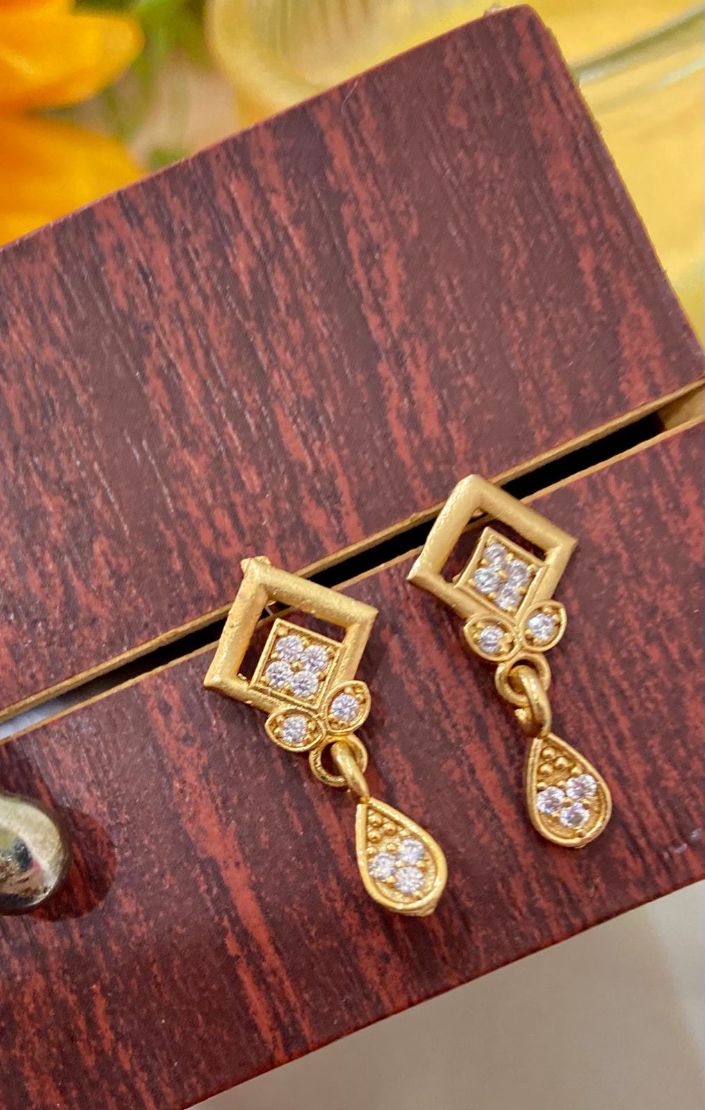 Small Dangle square design earring