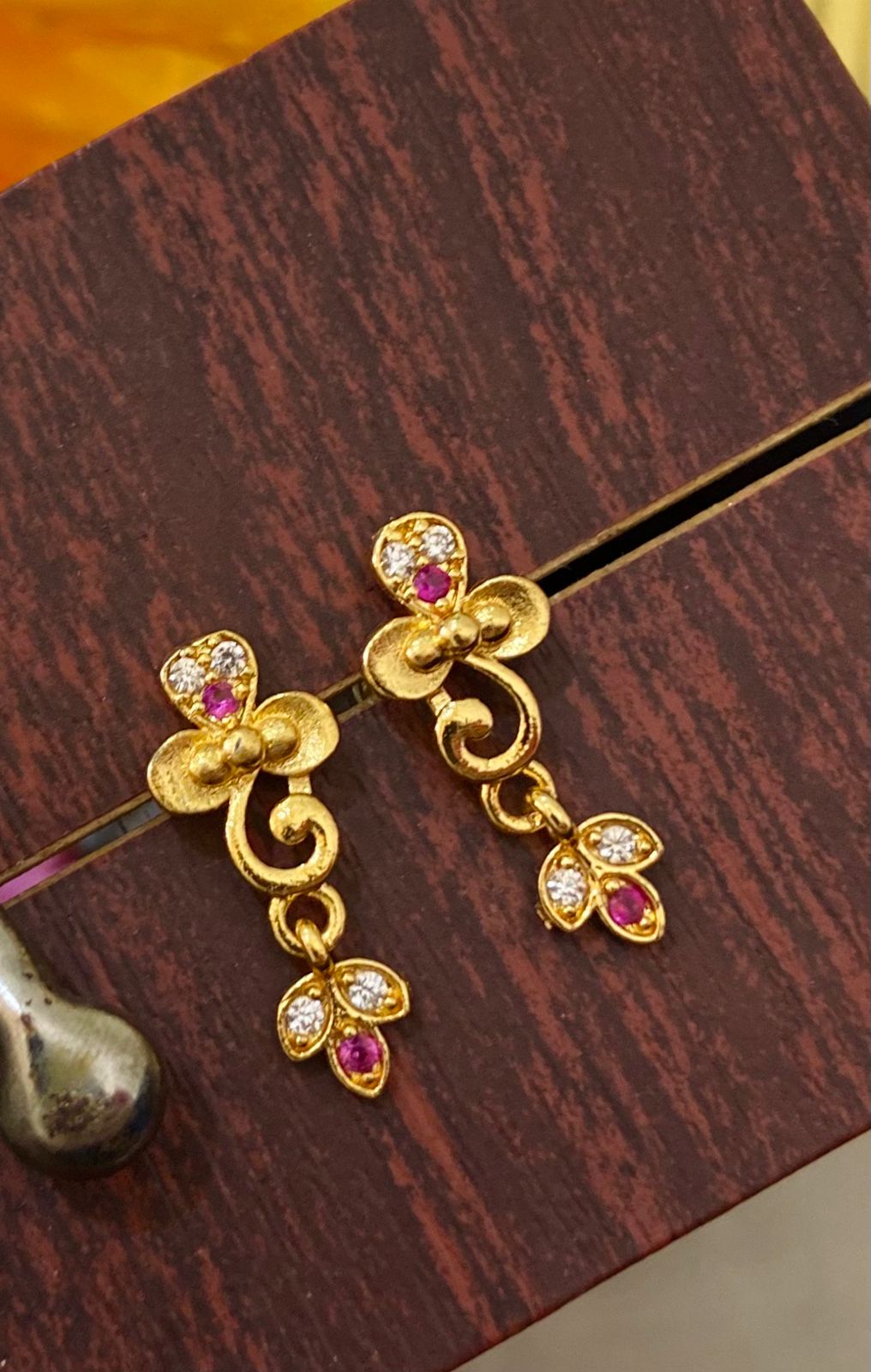 Earring samll dangle