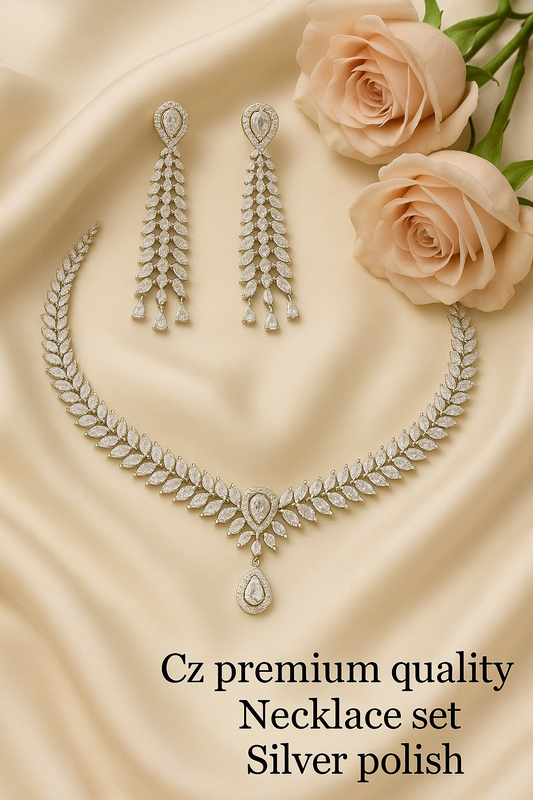 Gold Polish Necklace Set