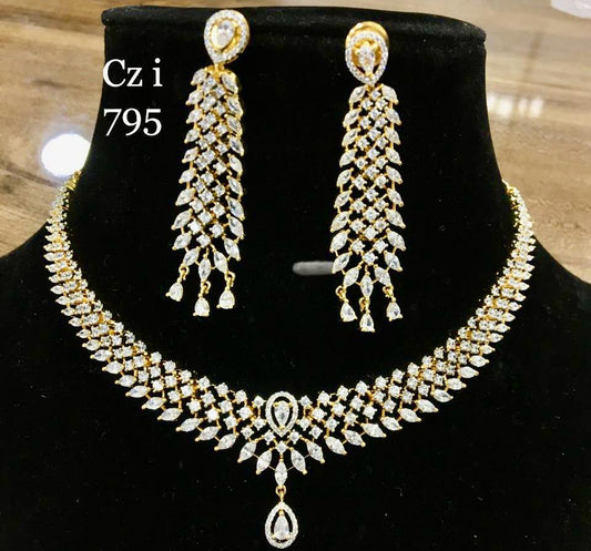 Gold Polish Necklace Set