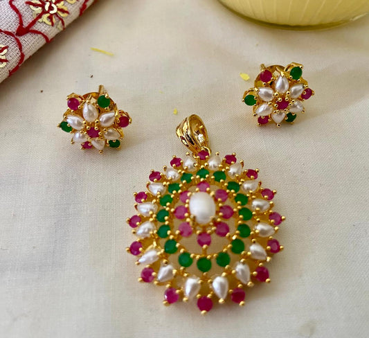 Multicolor real pearls pendent set